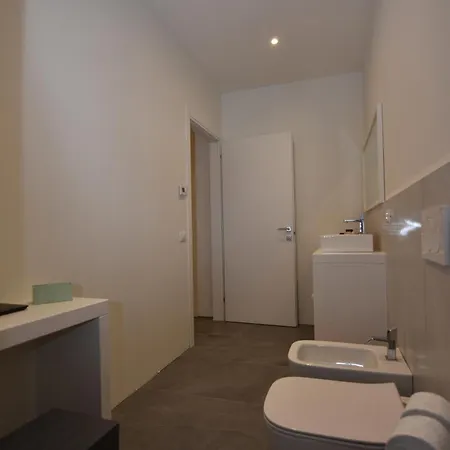 ゲストハウス Diamante