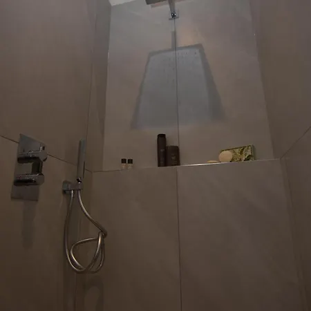 Diamante ゲストハウス